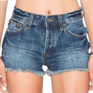 Free People Women’s Button Fly Blue Jean Shorts Size 24 Waist